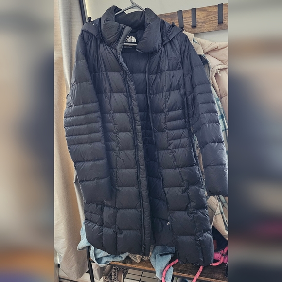 Women's North Face Puffer - Picture 4 of 4